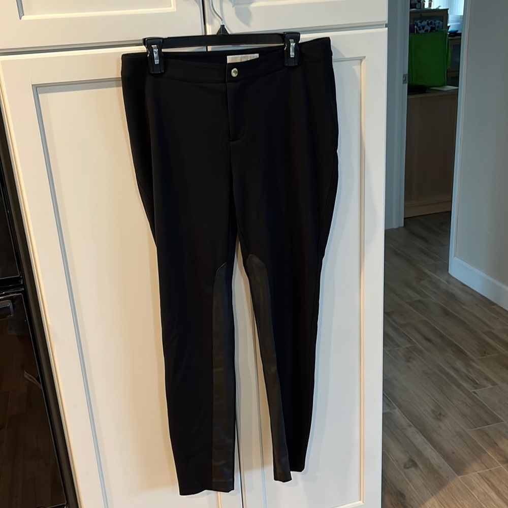 Ladies Michael Kors Black Pants with inner leg plethor